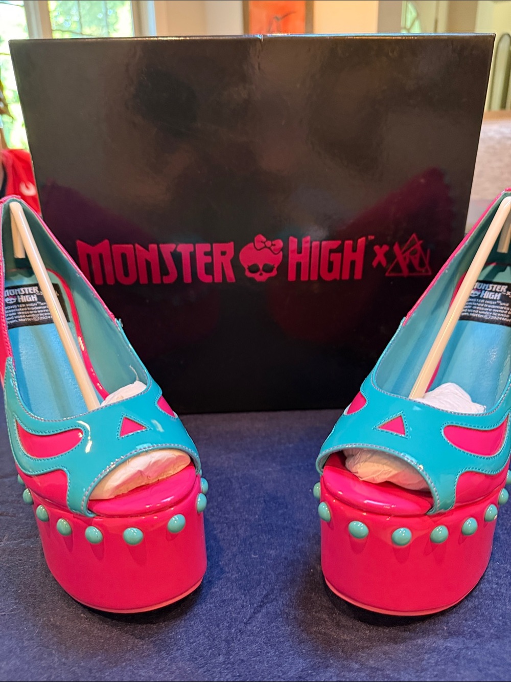Monster High x YRU - Undead Skelita - Hot Pink and Teal - Patent Platform Wedge